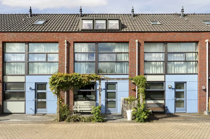 Tussenwoning te koop: Enkstraat 5, St. Anna Nijmegen
