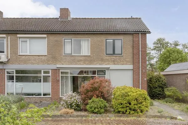 Hoekwoning te koop: Enkstraat 89, De Enk Raalte