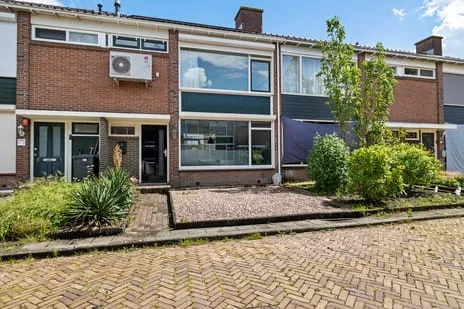 Terraced house for sale: Epe 11, De Lariks West Assen