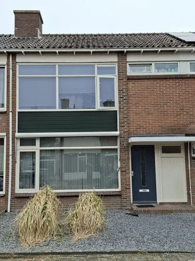 Tussenwoning te koop: Epe 5, De Lariks West Assen