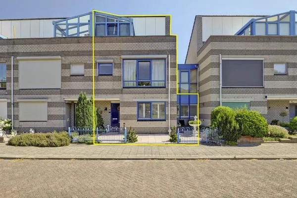 Tussenwoning te koop: Erasmuslaan 14, Het Zand Ridderkerk