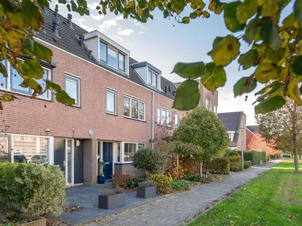 Tussenwoning te koop: Erasmuslaan 62, Het Zand Ridderkerk