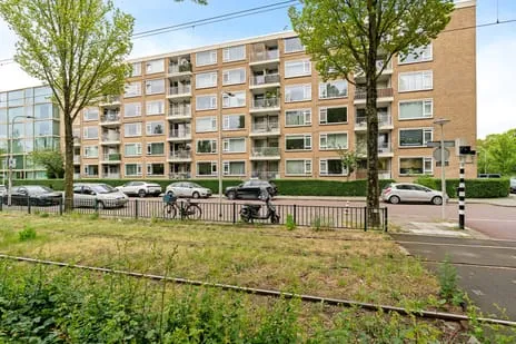 Appartement te koop: Erasmusplein 211, Moerwijk-Oost 'S-Gravenhage