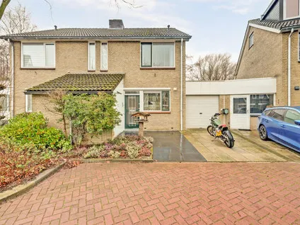 Tussenwoning te koop: Erasmustuin 9, Tuinenbuurt Capelle Aan Den Ijssel