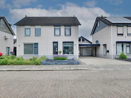 Twee-onder-één-kap te koop: Erdwal 60, Tolkamer Tolkamer