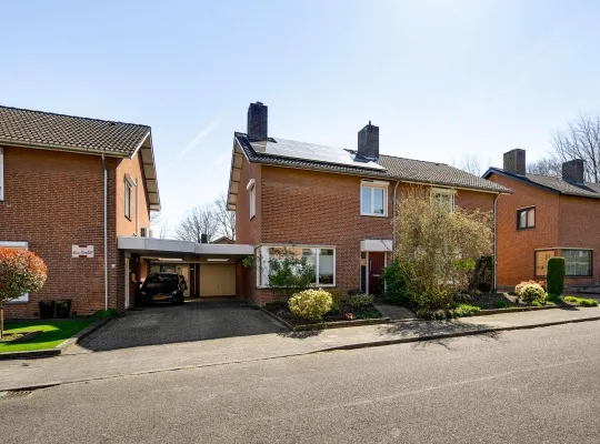 Twee-onder-één-kap te koop: Erenfriedstraat 7, Beek