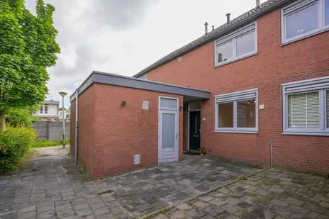 Terraced house for sale: Erensteinerstraat 22, Erenstein Kerkrade