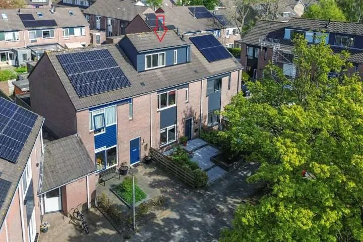Tussenwoning te koop: Ereprijs 21, De Greiden Heerenveen