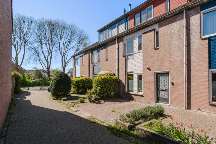 Tussenwoning te koop: Ereprijs 26, De Greiden Heerenveen