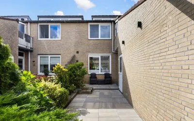 Terraced house for sale: Ereprijs 31, Aldlân-Oost Leeuwarden