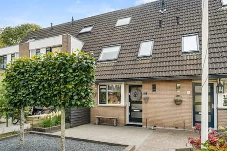 Tussenwoning te koop: Ereprijs 53, Halderbrink Bennekom