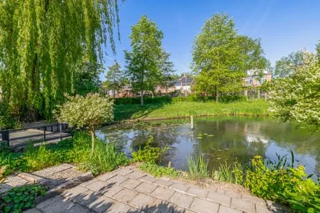 Terraced house for sale: Ereprijshof 8, Hoven Houten
