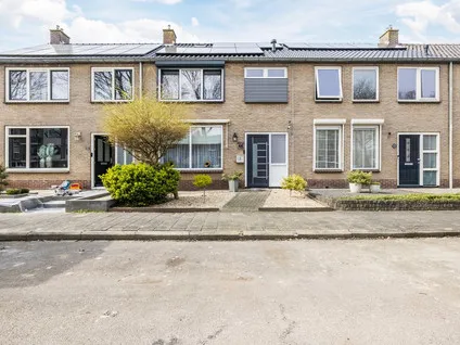Tussenwoning te koop: Ericalaan 66, Zuid Hoogeveen