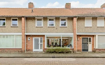 Tussenwoning te koop: Ericastraat 11, Bloemenplein Eindhoven