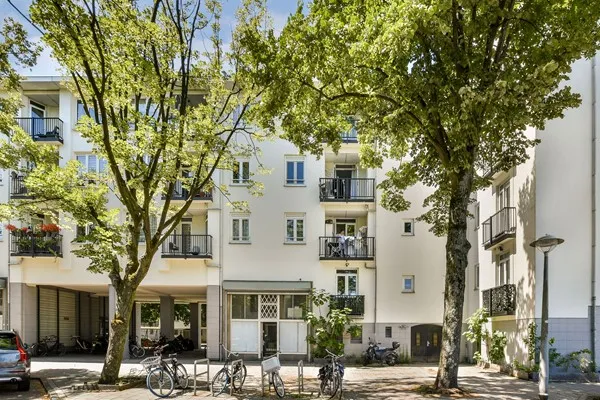 Apartment for sale: Erik de Roodestraat 23-3, Robert Scottbuurt-West Amsterdam