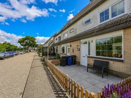 Tussenwoning te koop: Erik Satiestraat 10, Muziekwijk Z.-West Almere