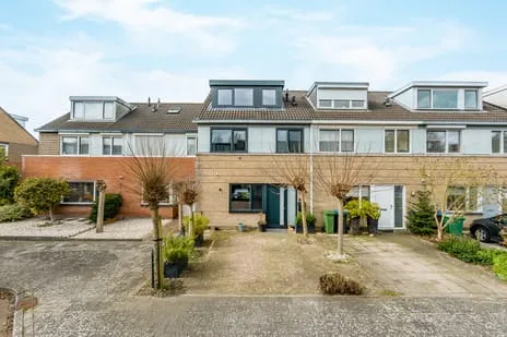 Tussenwoning te koop: Ernest Claeslaan 21, Schrijversbuurt Amstelveen