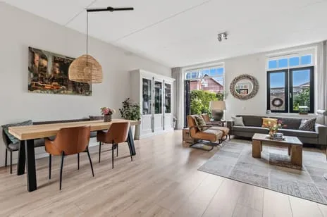 Tussenwoning te koop: Ernest Hemingwaypark 34, Kraayenstein en Vroondaal 'S-Gravenhage