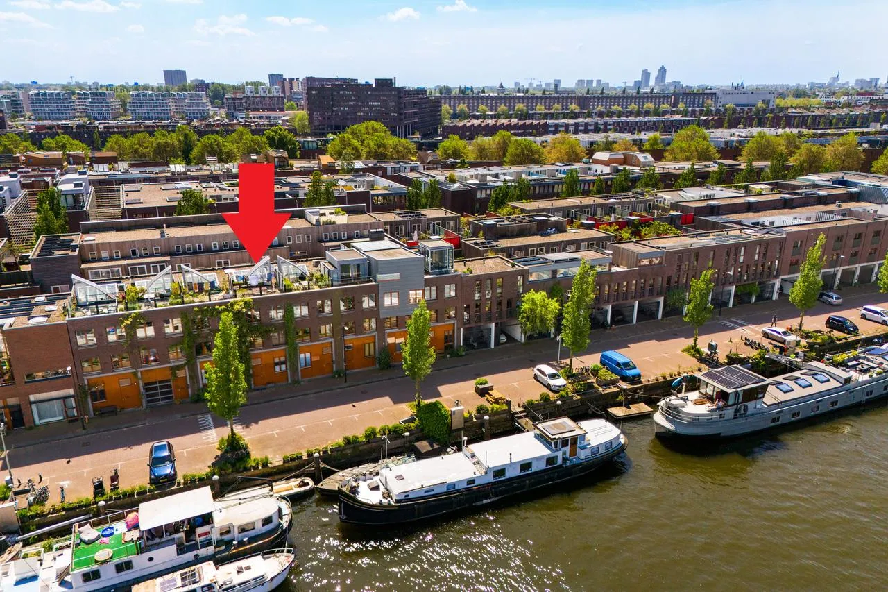 Tussenwoning te koop: Ertskade 51, Amsterdam