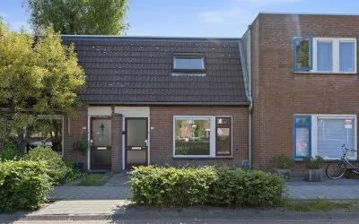 Terraced house for sale: Erve 38, De Hoef Waalwijk