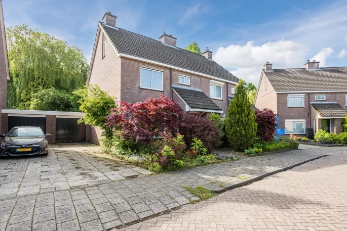 Tussenwoning te koop: Erve Oldenhof 63, Enter-Oost Enter