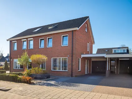 Twee-onder-één-kap te koop: Erve de Plecht 10, Enter-Oost Enter