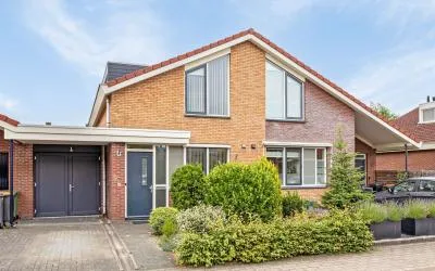 Tussenwoning te koop: Erve In 't Veld 18, De Graven Es Oldenzaal