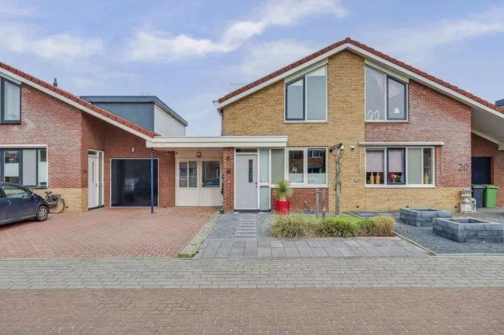 Tussenwoning te koop: Erve In 't Veld 22, De Graven Es Oldenzaal