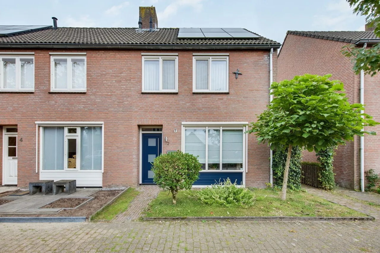 Hoekwoning te koop: Esdoorn 2, Oost West En Middelbeers