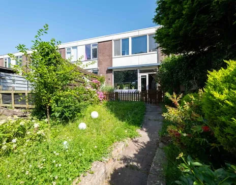 Tussenwoning te koop: Esdoornlaan 105, Hooghen Hoeck Hellevoetsluis