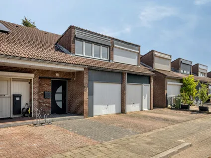 Tussenwoning te koop: Esdoornlaan 20, Vlodrop Vlodrop