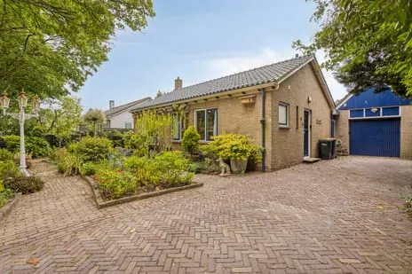 Vrijstaande woning te koop: Esdoornlaan 8, Abbekerk Centrum Abbekerk