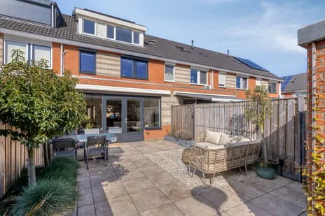 Tussenwoning te koop: Esdoornstraat 10, Spakenburg Bunschoten-Spakenburg