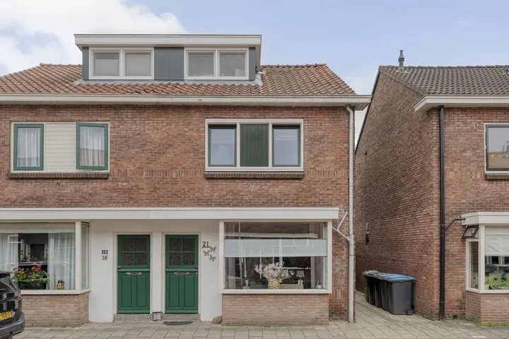 Twee-onder-één-kap te koop: Esdoornstraat 21, Stevenfenne Enschede