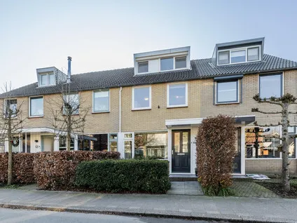 Tussenwoning te koop: Esdoornstraat 4, Driebruggen Kern Driebruggen