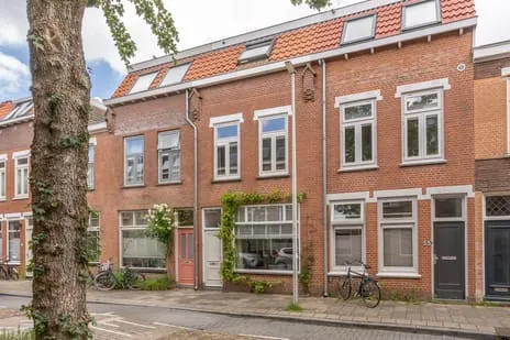 Terraced house for sale: Esdoornstraat 57, 2e Daalsebuurt en omgeving Utrecht