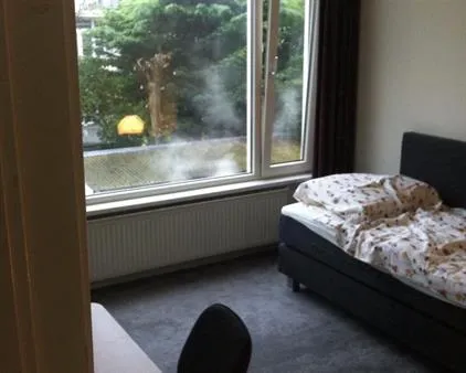 Kamer te huur: Esdoornstraat, Bomenbuurt 'S-Gravenhage