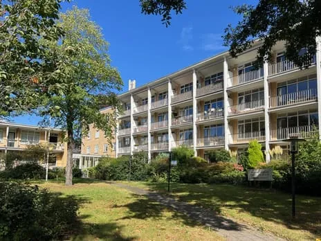 Appartement te koop: Eslaan 54, Raadhuisplein Bussum