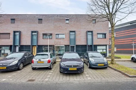 Tussenwoning te koop: Esmarkelaan 404, Eekmaat West Enschede