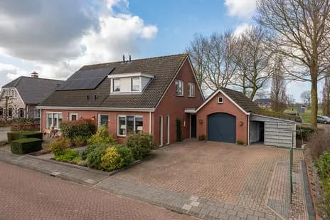 Twee-onder-één-kap te koop: Essenakker 67, Oosterwolde Oosterwolde (Ge)
