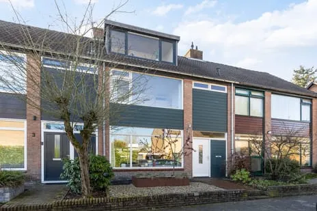 Tussenwoning te koop: Essenburg 5, Ugchelen Ugchelen