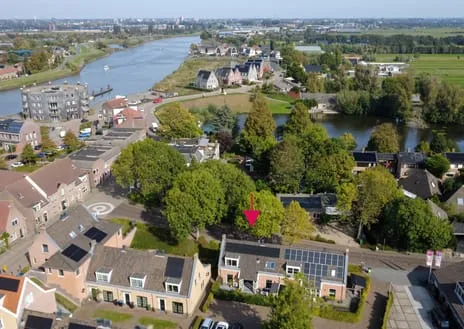 Twee-onder-één-kap te koop: Essendreef 2, Gouderak Gouderak