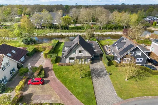 Vrijstaande woning te koop: Essenhaag 4, De Heide Heerenveen