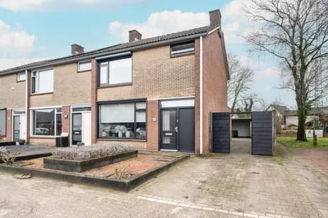 Hoekwoning te koop: Essenkamp 18, Uddel Uddel