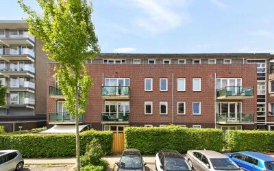 Appartement te koop: Essenlaan 32A, Planetenbuurt Sassenheim