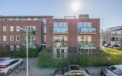 Appartement te koop: Essenlaan 32C, Planetenbuurt Sassenheim