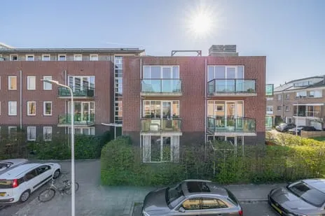 Appartement te koop: Essenlaan 32C, Planetenbuurt Sassenheim
