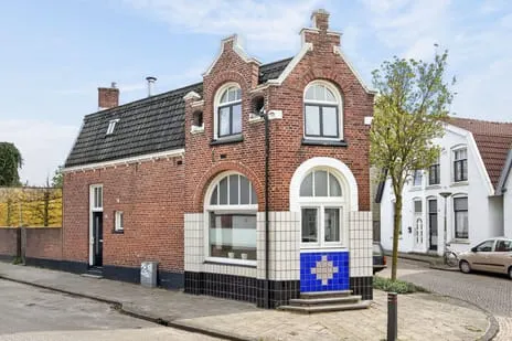 Twee-onder-één-kap te koop: Esstraat 2, De Bothoven Enschede