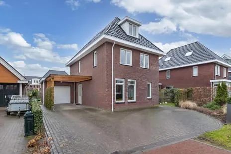 Vrijstaande woning te koop: Estrik 10, Techum Leeuwarden