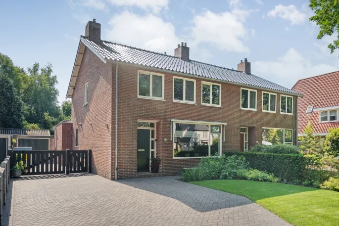 Twee-onder-één-kap te koop: Esweg 100, Beilen Beilen